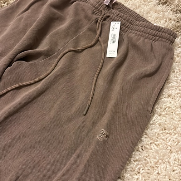 Vs pink ivy fleeece sweatpants size medium dark tan color - Picture 3 of 5